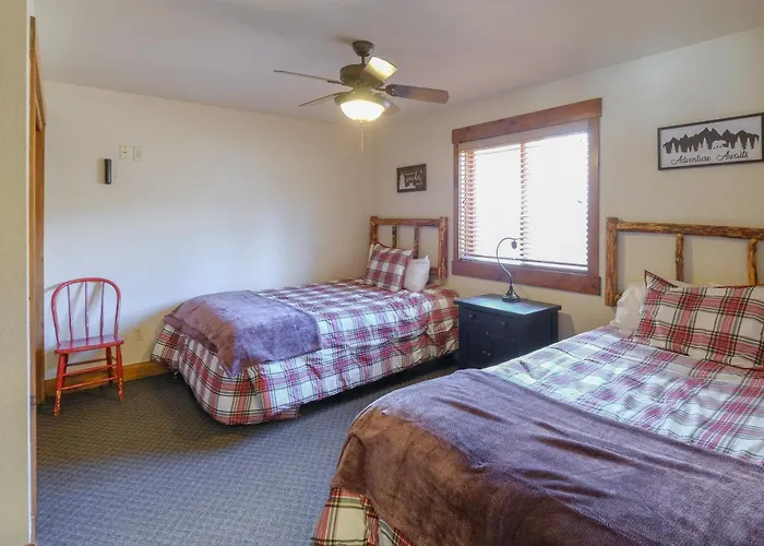 Stay At The Loose Moose Lodge 4 Near Rmnp